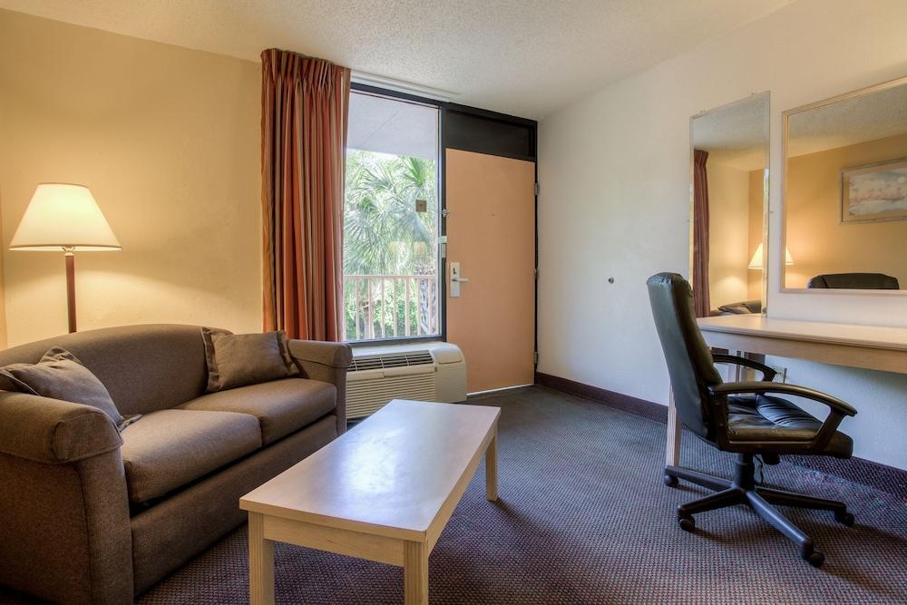 Quality Inn & Suites St Augustine Beach Area St. Augustine Beach Buitenkant foto
