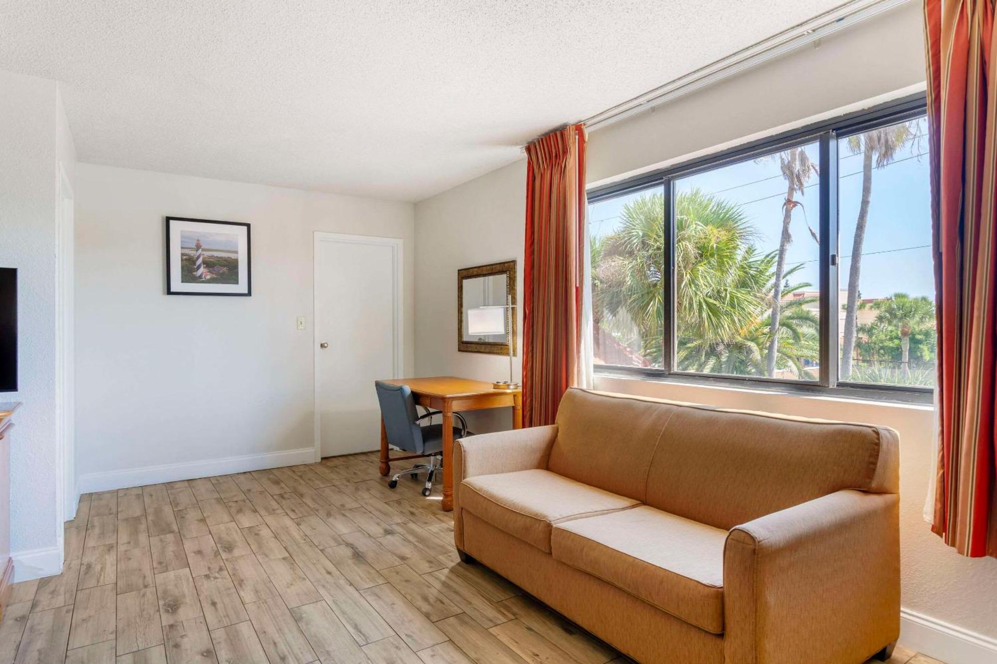 Quality Inn & Suites St Augustine Beach Area St. Augustine Beach Buitenkant foto