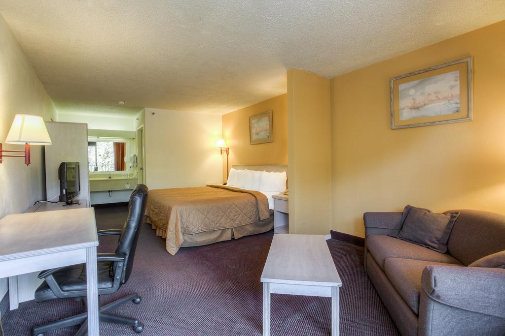 Quality Inn & Suites St Augustine Beach Area St. Augustine Beach Buitenkant foto
